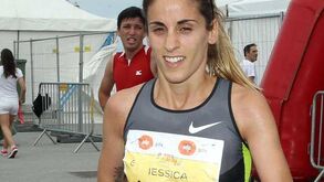 Jessica torceu um pé mas já voltou a correr 