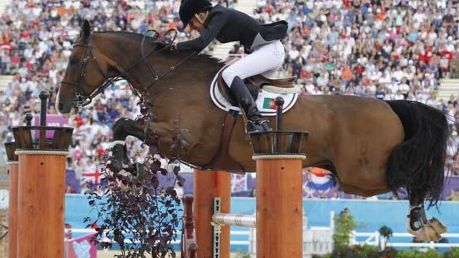 Hipismo: Luciana Diniz sobe ao 5.º lugar do ranking mundial