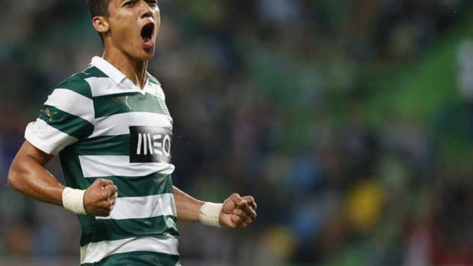 Montero de pé quente com Ronaldo e Messi para trás