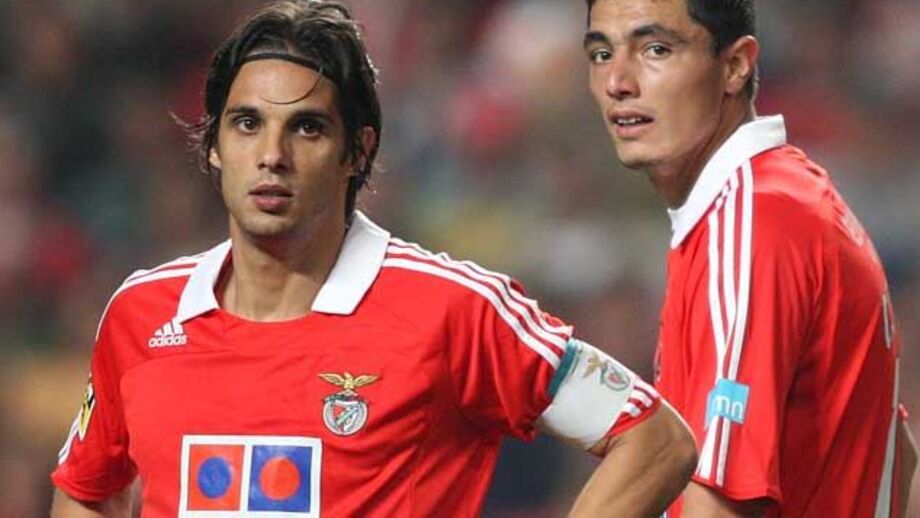 Cardozo está a um golo de Nuno Gomes