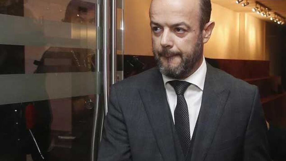 Presidente da Liga bloqueado