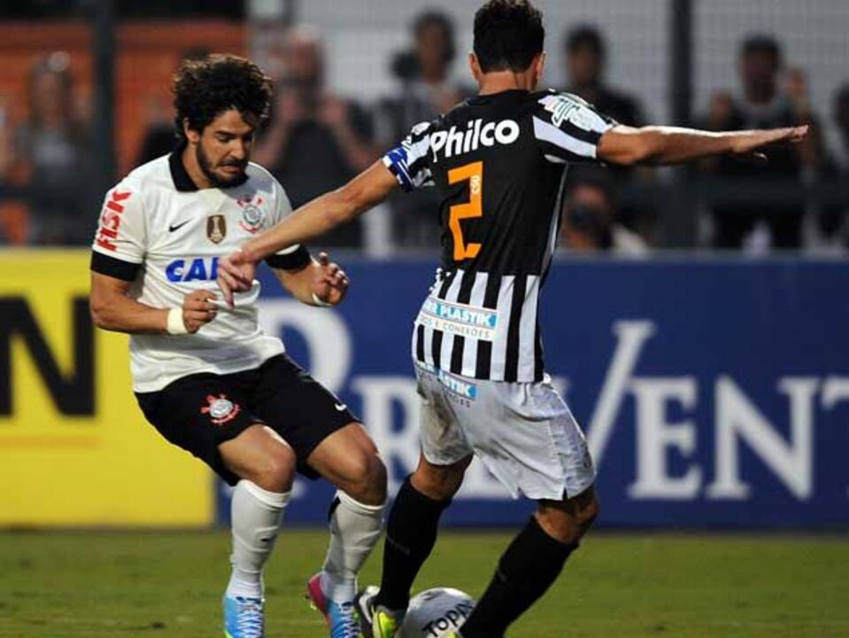 Corinthians admite vender Alexandre Pato
