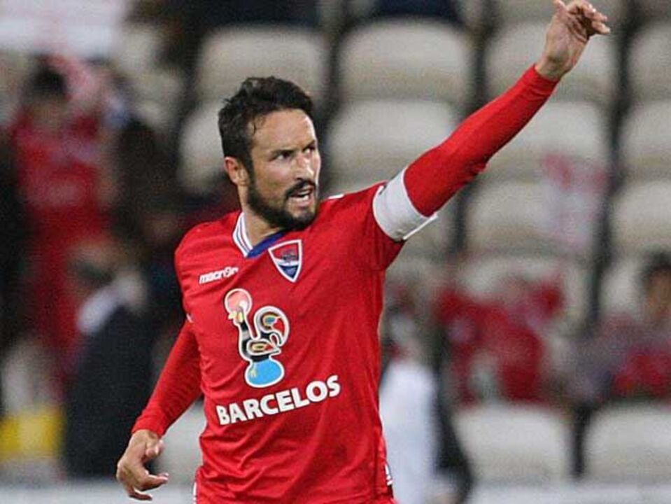 Golo isola gilistas na quarta posição