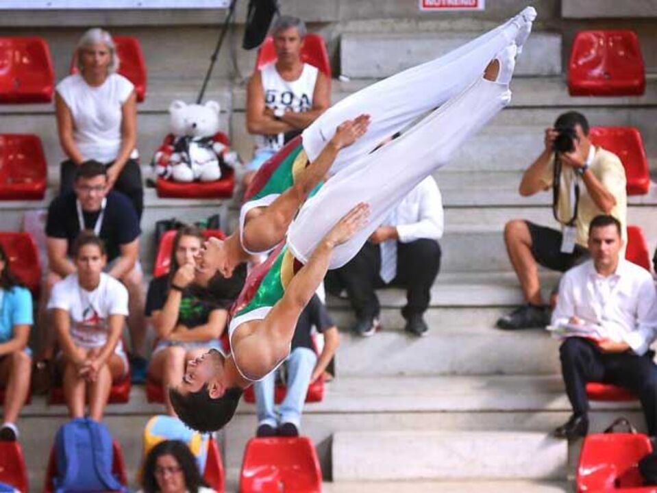 Ginástica: Trio nas meias-finais do Mundial de trampolins