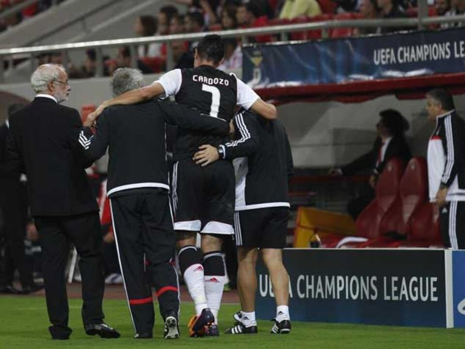 Oscar Cardozo segue para estágio