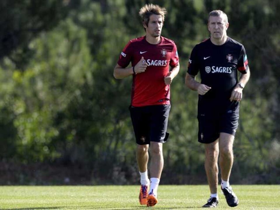 Coentrão já subiu ao relvado
