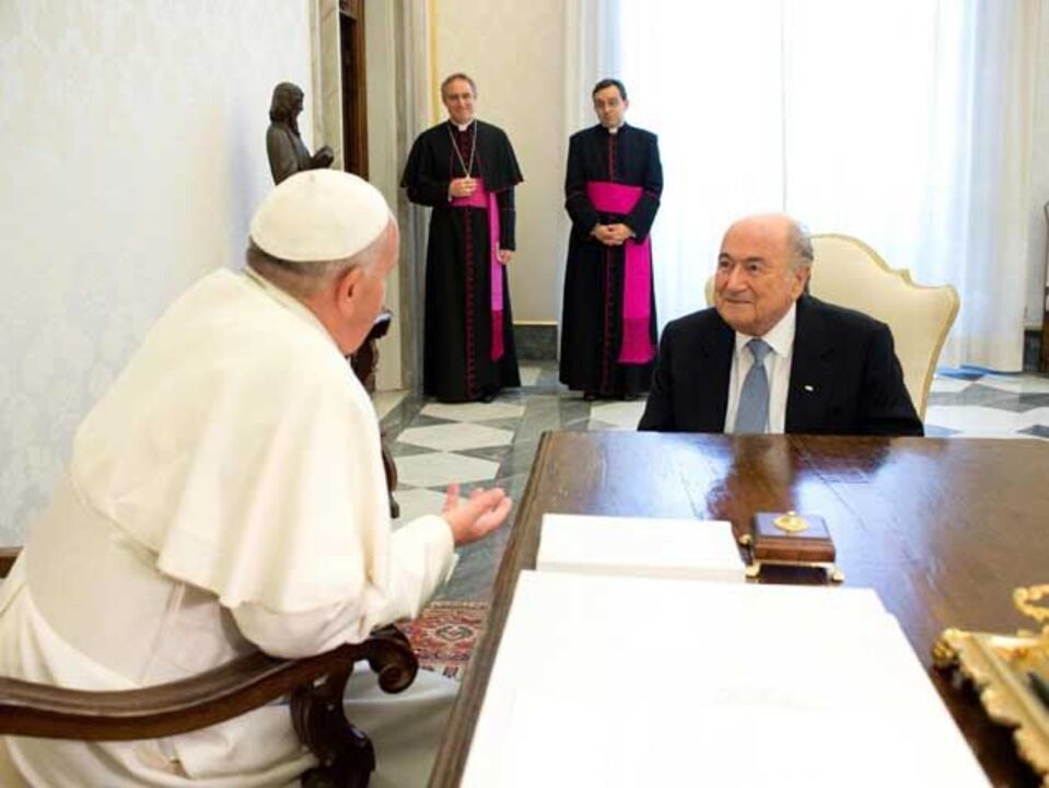 Joseph Blatter: «Ronaldo é um extraordinário comandante em campo»