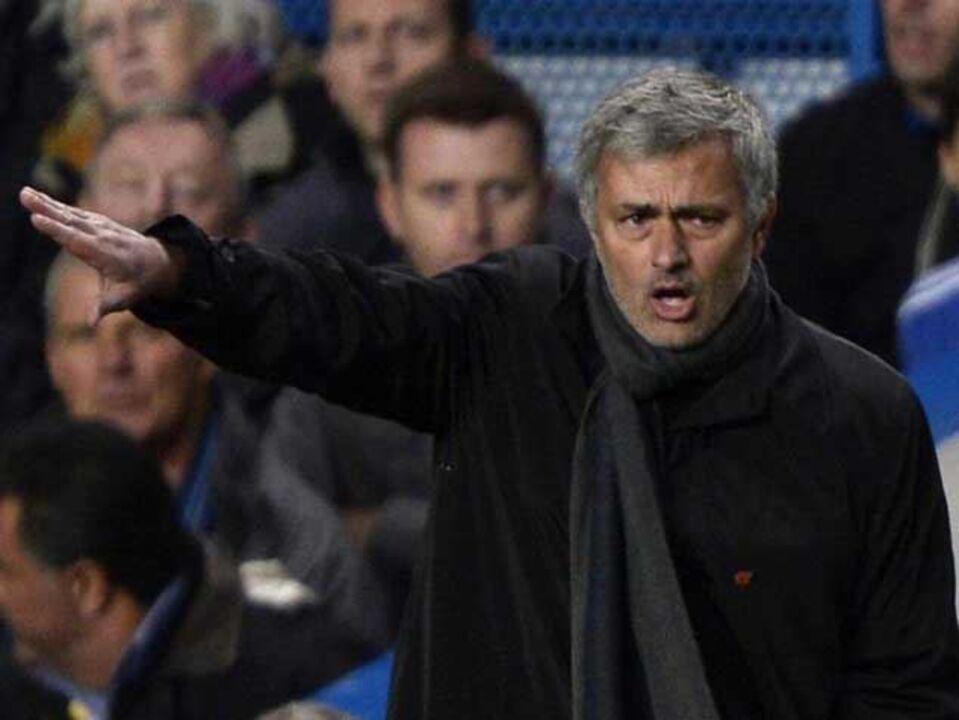 Mourinho contesta pedido de desculpa do responsável pela arbitragem