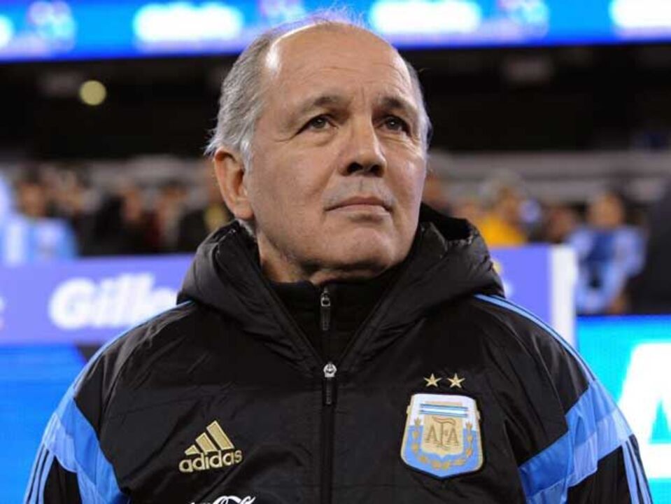 Selecionador argentino vota em Ronaldo como segundo melhor do Mundo