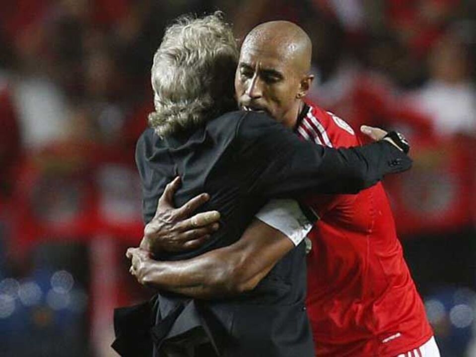 "Comandante" Luisão para o que der e vier
