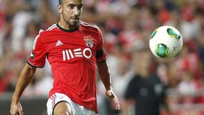 Falso 4x3x3 fica à espera do 