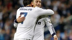 Özil dá apoio a Portugal