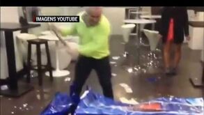 Proprietário de restaurante de Braga destrói máquina da Pepsi