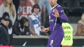 Slimani mais rápido que a 