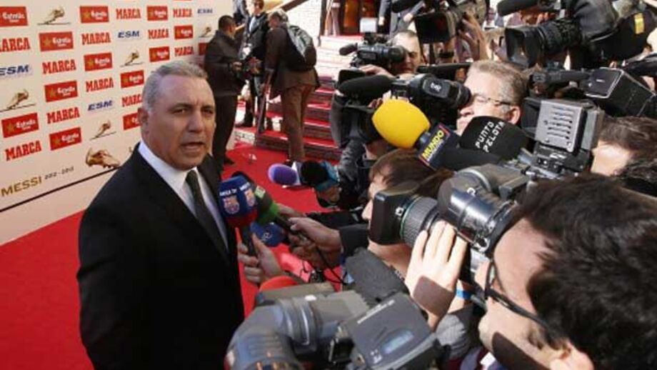 Stoichkov: «Bola de Ouro? Tudo isto me deixa enojado»