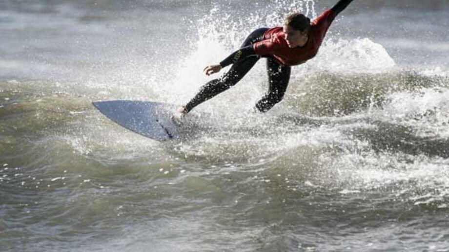 1.ª Etapa do Circuito Regional de Surf Desporto Escolar em S. Pedro do Estoril