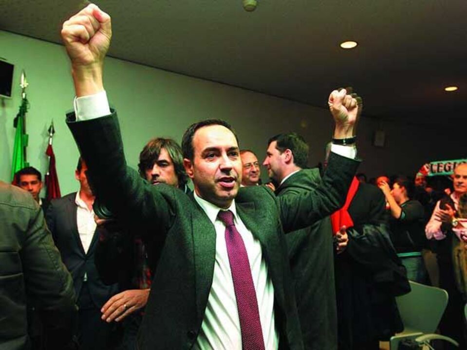 António Salvador: «É preciso enterrar machado de guerra»