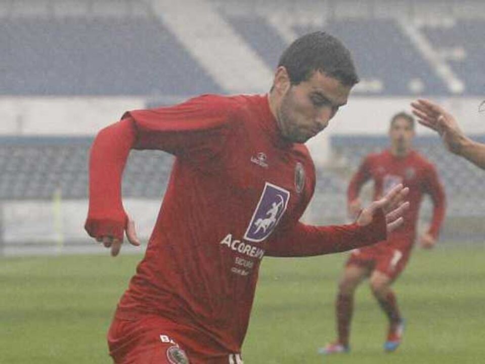 Santa Clara-U. Madeira, 1-0: Minhoca marca à chuva