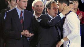 Ronaldo é espinha encravada na garganta de Michel Platini