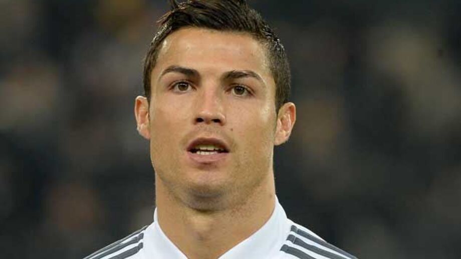 Ronaldo: «A minha secretária não me informou sobre a chamada de Blatter»