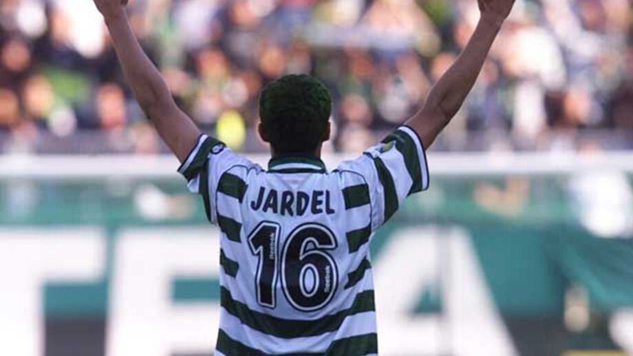 Líder isolado a meio já deu um final feliz