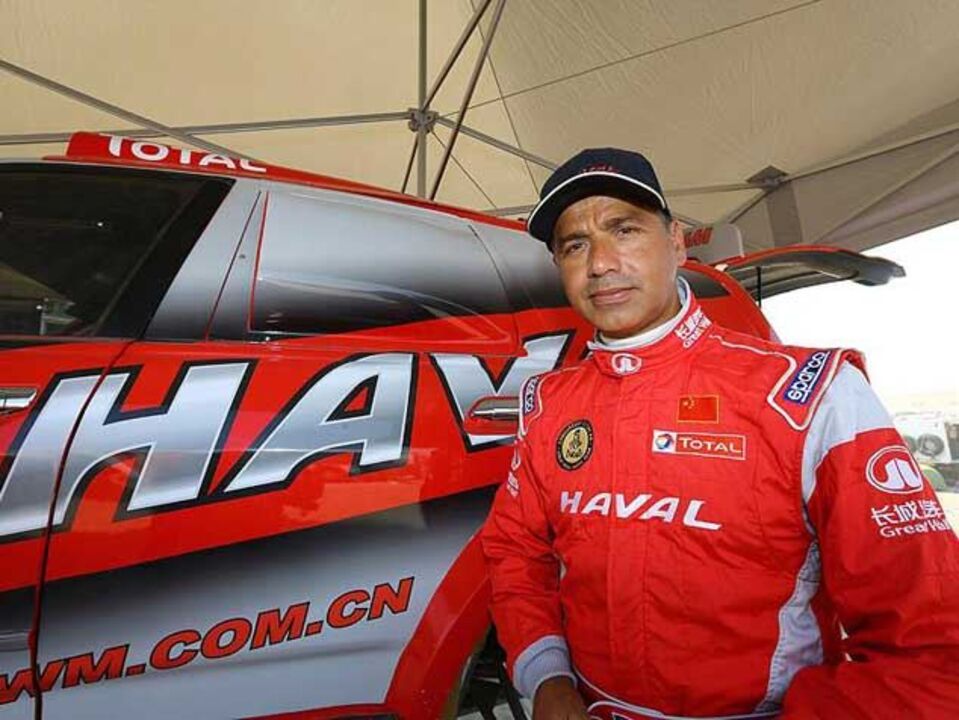 Carlos Sousa: «Esperamos entrar nos 10 primeiros lugares do Dakar»