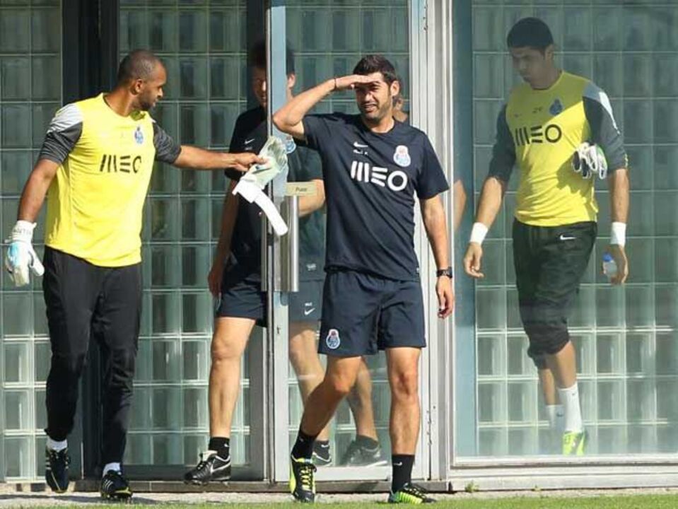 Paulo Fonseca: «Custa-me o que têm dito sobre o Helton»