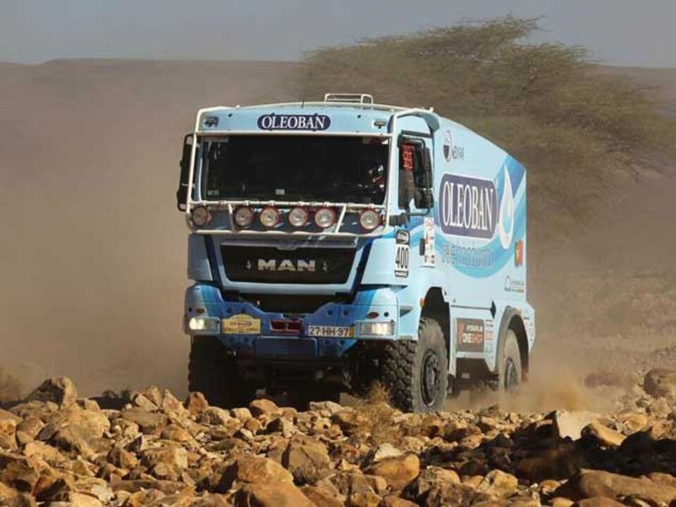 Africa Eco Race: Elisabete Jacinto mantém o segundo lugar
