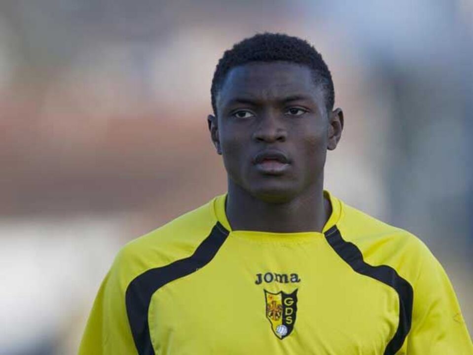 Enoh realizou ontem primeiro treino na equipa B