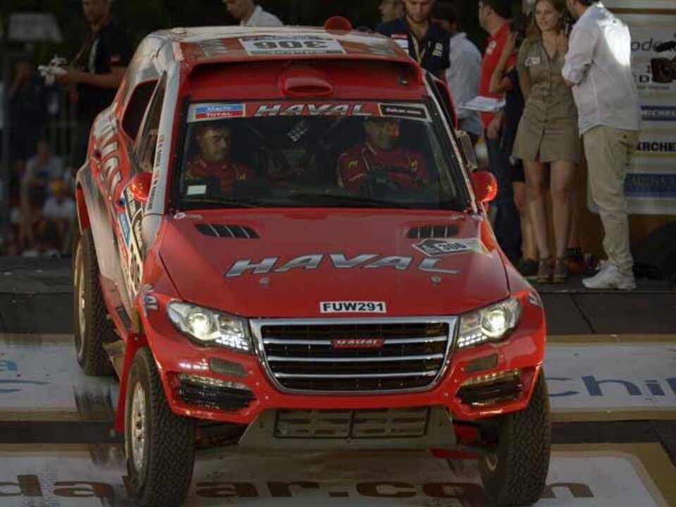 Dakar'2014: Carlos Sousa vence etapa inaugural