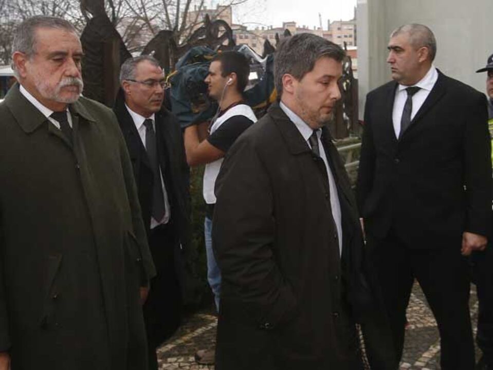 Leões atiram rivalidade antiga para trás das costas