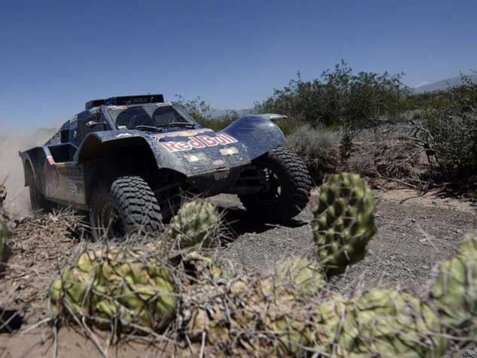 Dakar'2014: Sainz vence a quarta etapa e assume liderança