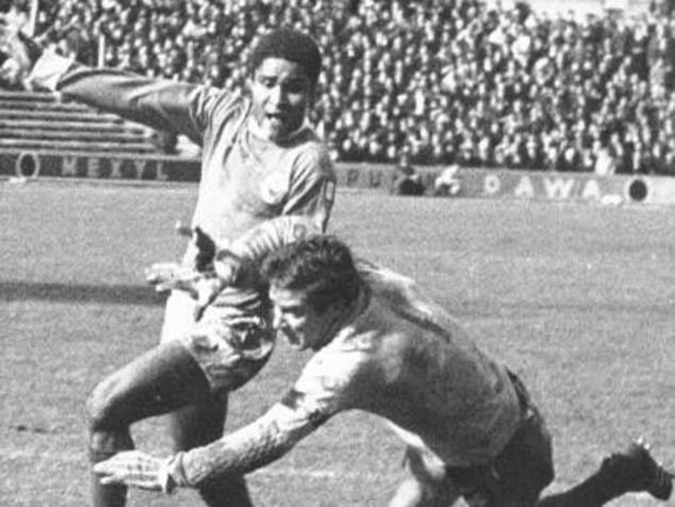 Eusébio tambem é o "rei" do clássico 