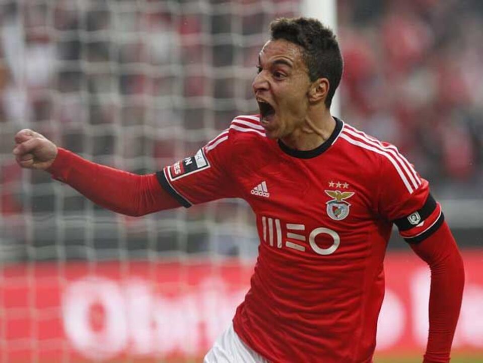 Estreia de Rodrigo em jeito de despedida