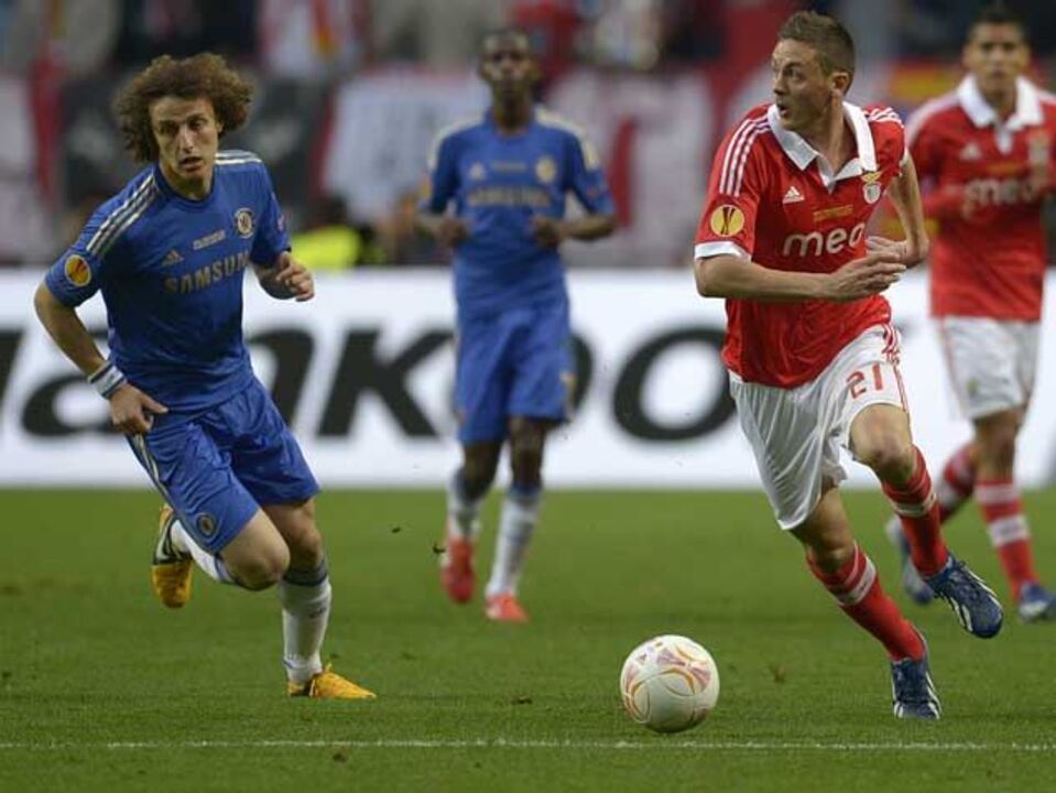 David Luiz volta a gerar receita na Luz