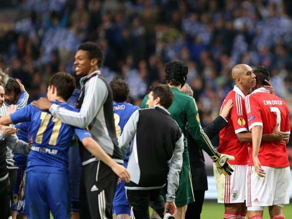 Benfica melhor do que FC Porto na luta pela Liga Europa