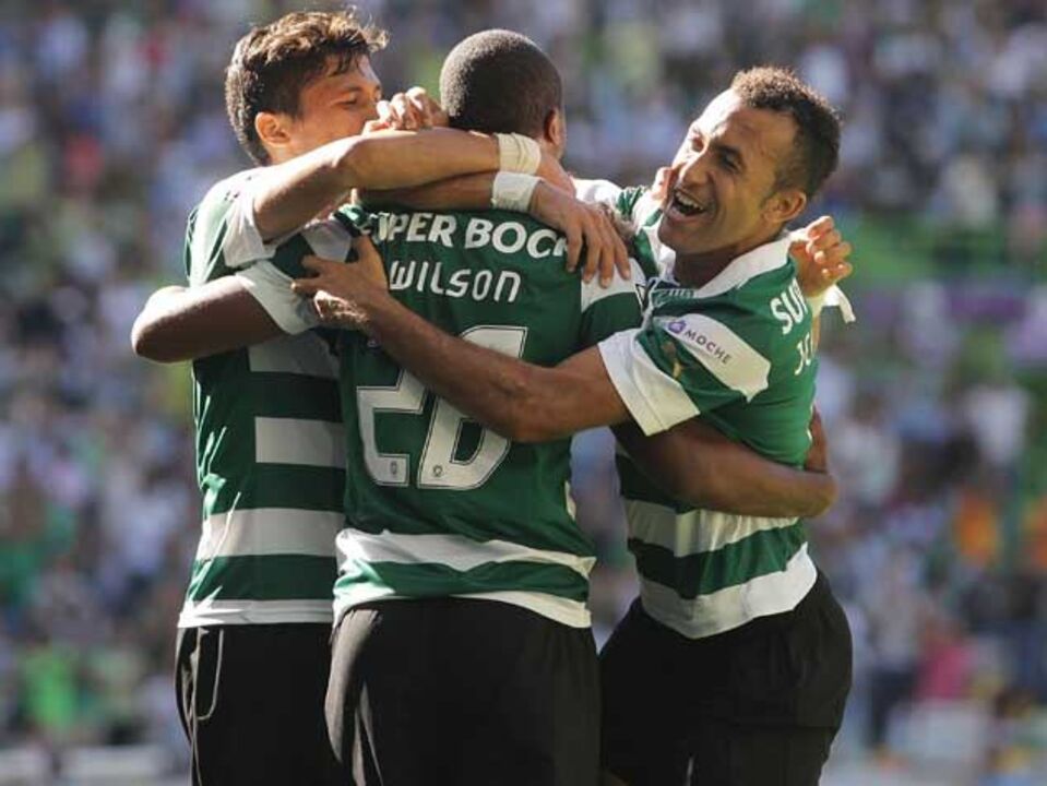 No comboio do título