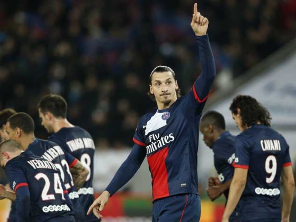 Bis de Ibrahimovic na goleada do PSG