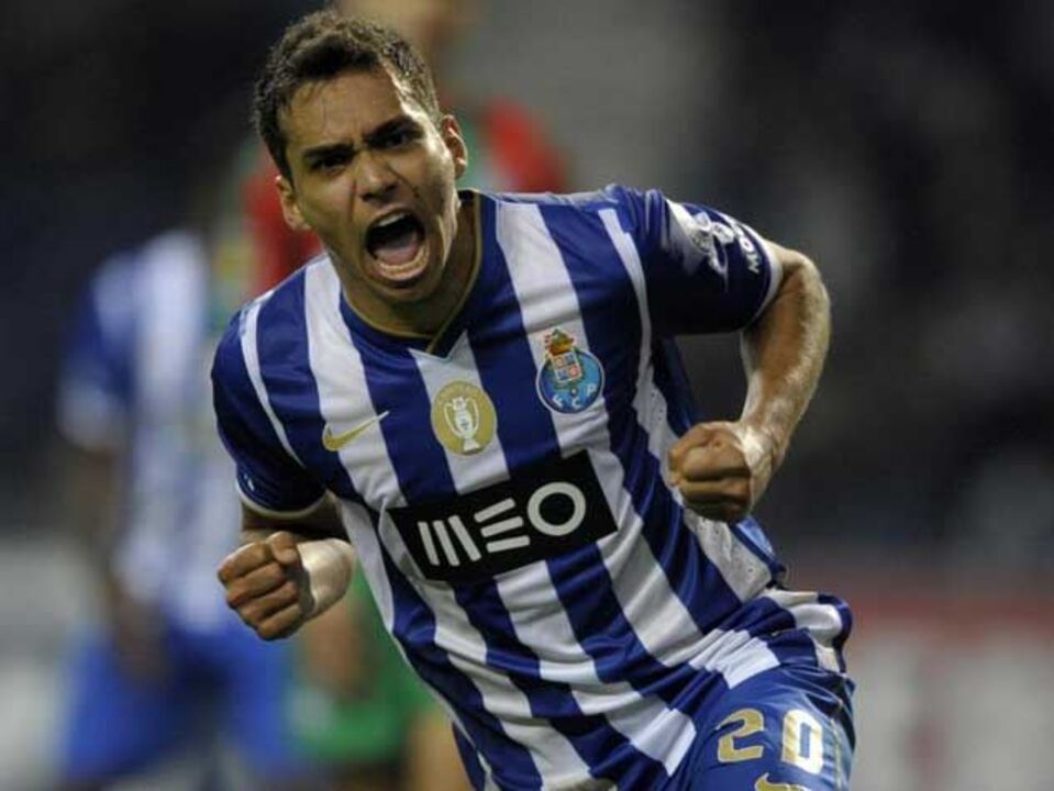 Carlos Eduardo: «Atitude valeu a qualificação»