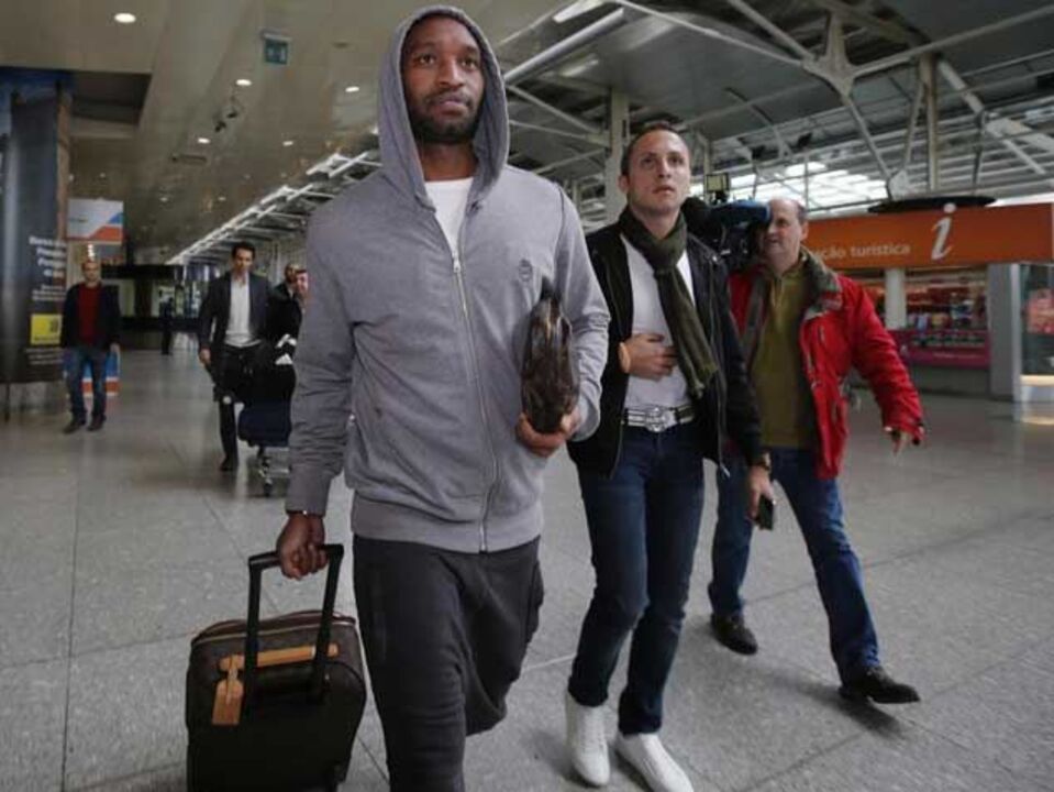 Shikabala já está em Lisboa