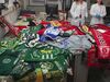 Vandalização obrigou a recolha de cachecóis
