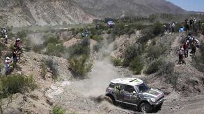 Dakar'2014: Peterhansel sofreu seis furos num dia