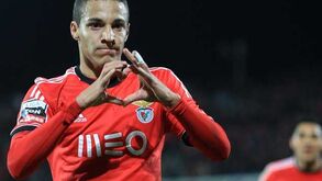 Rodrigo na porta de saída