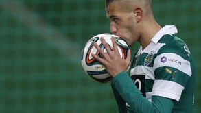 Cardiff e West Ham seguem Slimani