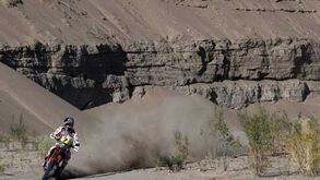 Dakar'2014: Hélder Rodrigues continua a subir