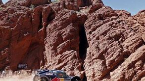 Dakar'2014: Sainz vence etapa mas Roma lidera