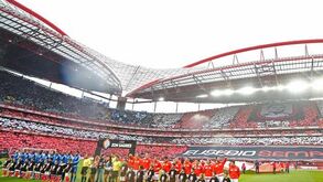Um estádio cheio por Eusébio
