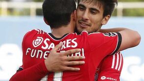 Jesus chama André Gomes e Funes Mori
