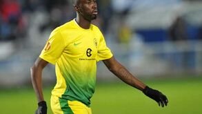 Monaco empresta Lacina Traore ao Everton