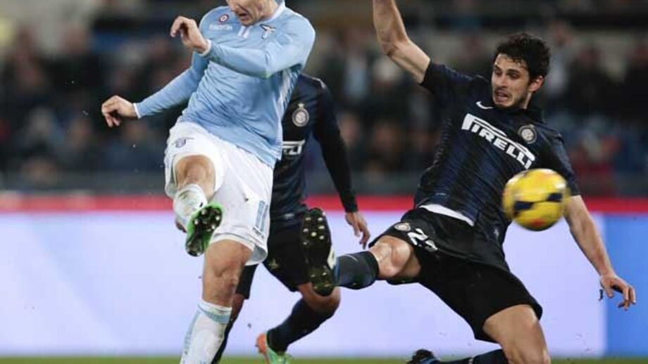 Lazio vence Inter e sobe na tabela